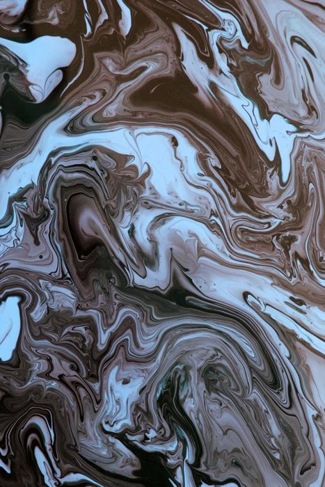 Metallic-style marbled finish