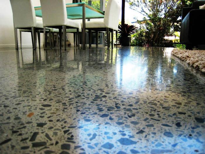 Aggregate floor, high gloss